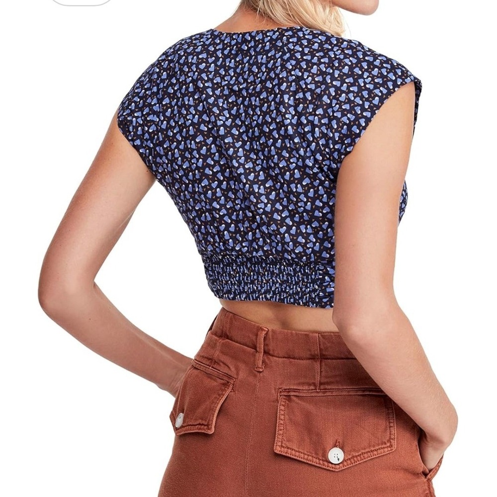 Free People Blue Heart Print Twist Front Crop Top Womens Small Linen Blend Boho - Picture 2 of 6